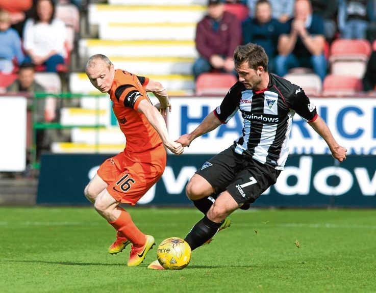 Dundee United midfielder Willo Flood — pictured in Championship action at Dunfermline — reckons his underachieving Tangerines are on the verge of hitting top form.