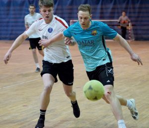 Michael Ellis (left) Darren Quigg tackle for the ball. PICTURE IAIN FERGUSON, THE WRITE IMAGE. F12 Indoor Football 2no IF