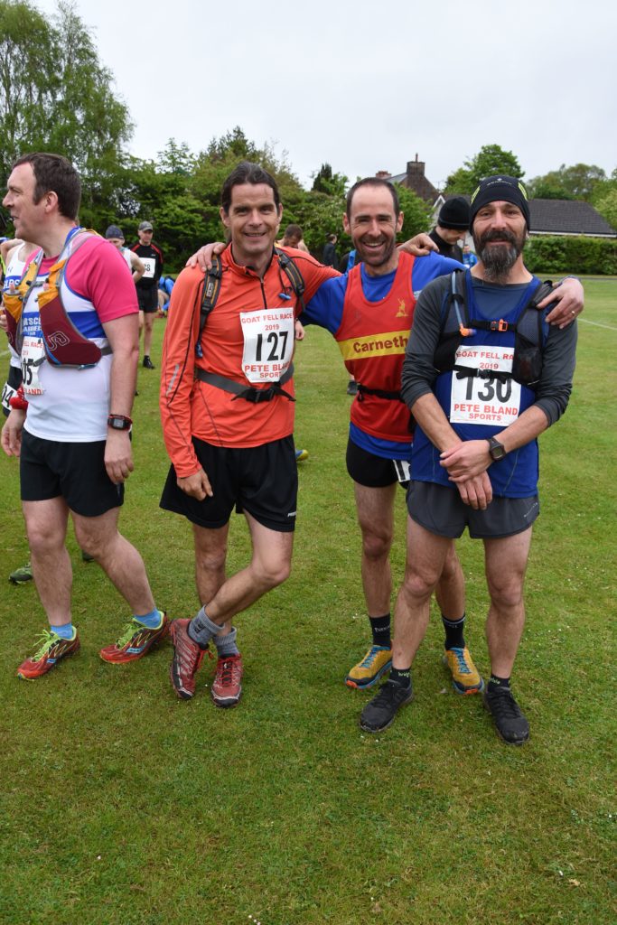 Elliot Sedman joins his Arran pals Andy McNamara and Ken Hogge for a team photograph prior to the race.