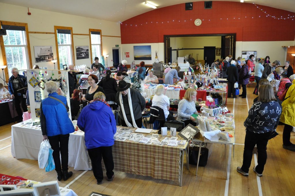 Getting crafty at Christmas fayre - Arran Banner