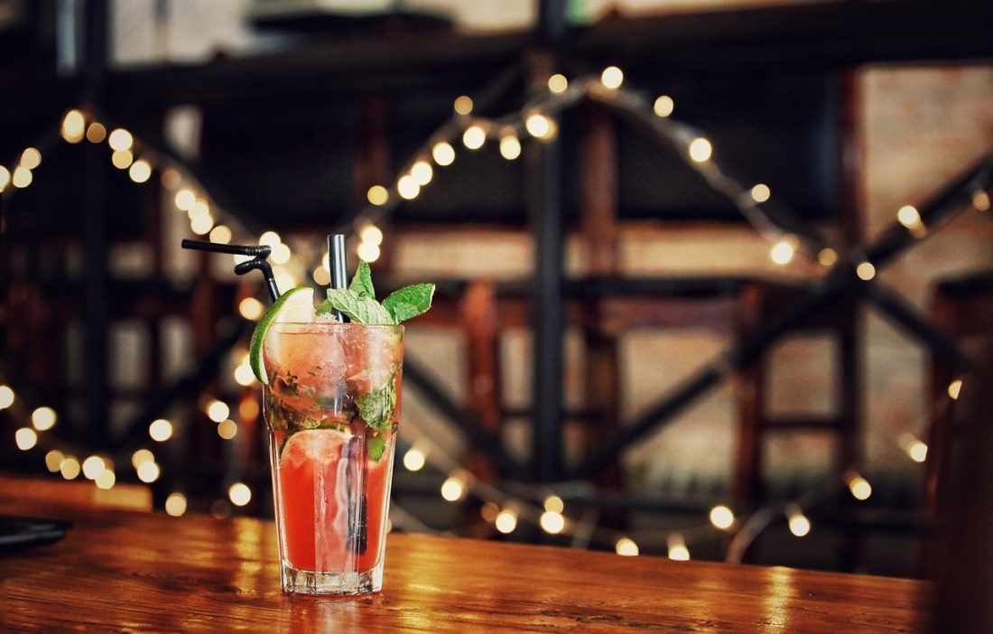 Make Your Own Christmas Flavoured Gin in time for Christmas