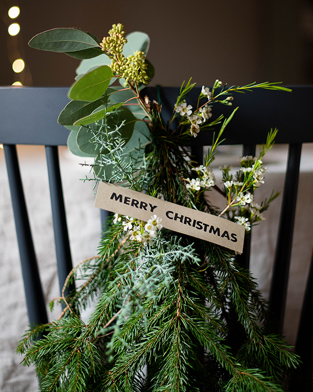 Dining chair with foliage decoration