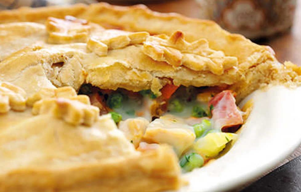 Turkey, vegetable and ham pie, one sixth cut