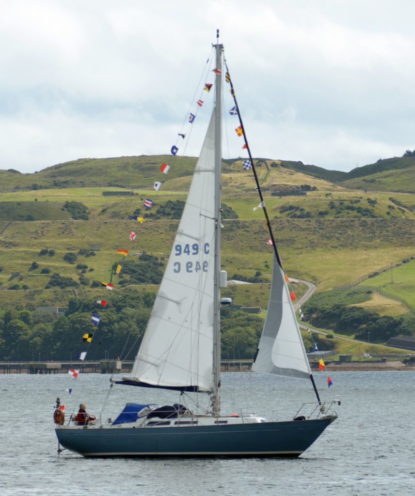 ​More than 25 people sampled yacht sailing on Michael Foreman's Blue Tarn bedecked with naval code flags. 25_c32regatta02_Blue_Tarn