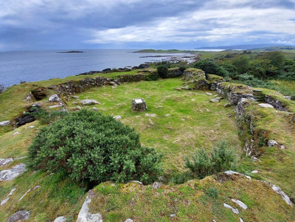 Kildonan Dun is a well preserved fortified farmstead on Kintyre's east coast.