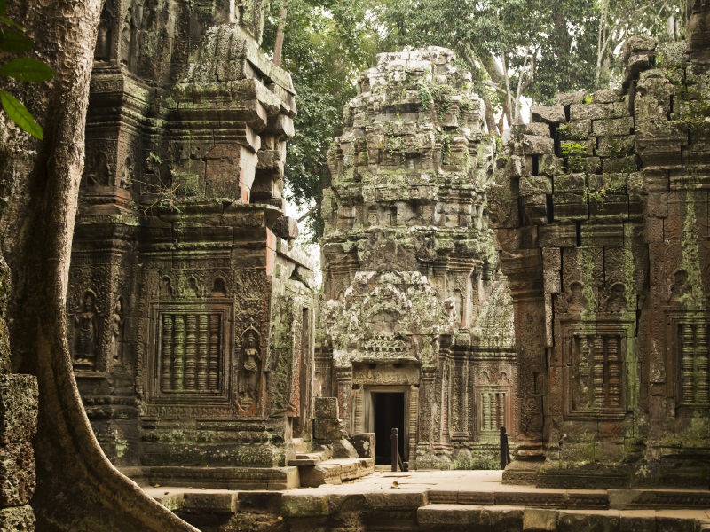 Temples to visit whilst on holiday - cover