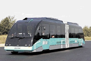 A novel battery and capacitor-powered bendi-tram or bus is being developed  in Germany