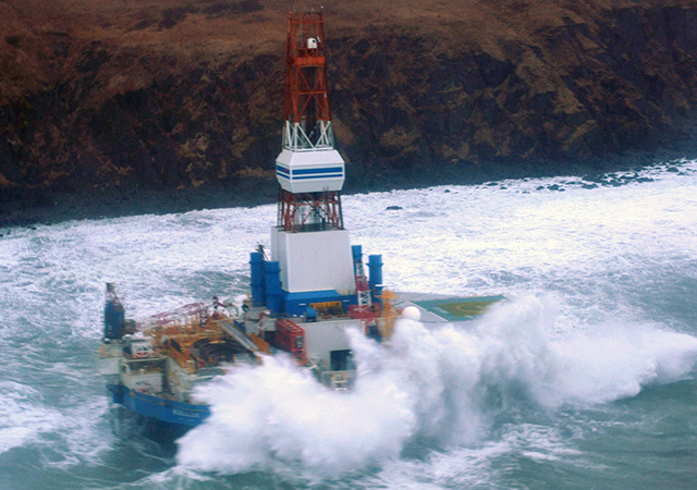 The drillship Kulluk went aground in stormy conditions off Kodiak Island in Alaska