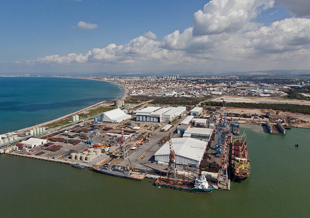 Two Israeli offshore natural gas fields have been given the go-ahead.