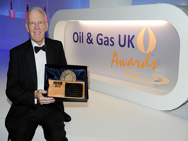 Sir Ian Wood reciving the Lifetime Achievement Award at the 2012 awards