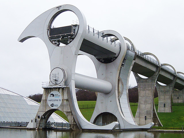 The Falkirk Wheel benefited from landfill cash