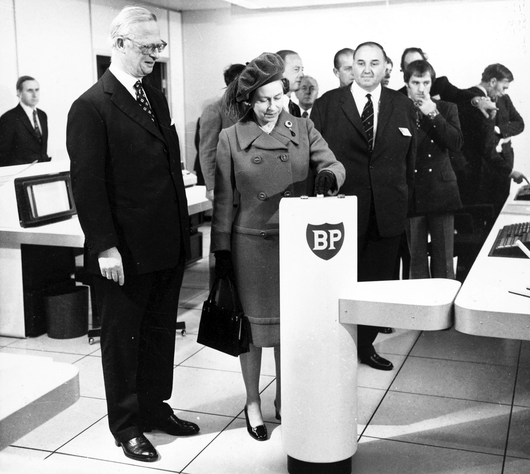 The Queen at the "switch-on"  ceremony where she officially starts the oil flowing from the Forties Field at the BP complex in Dyce. November 3, 1975.