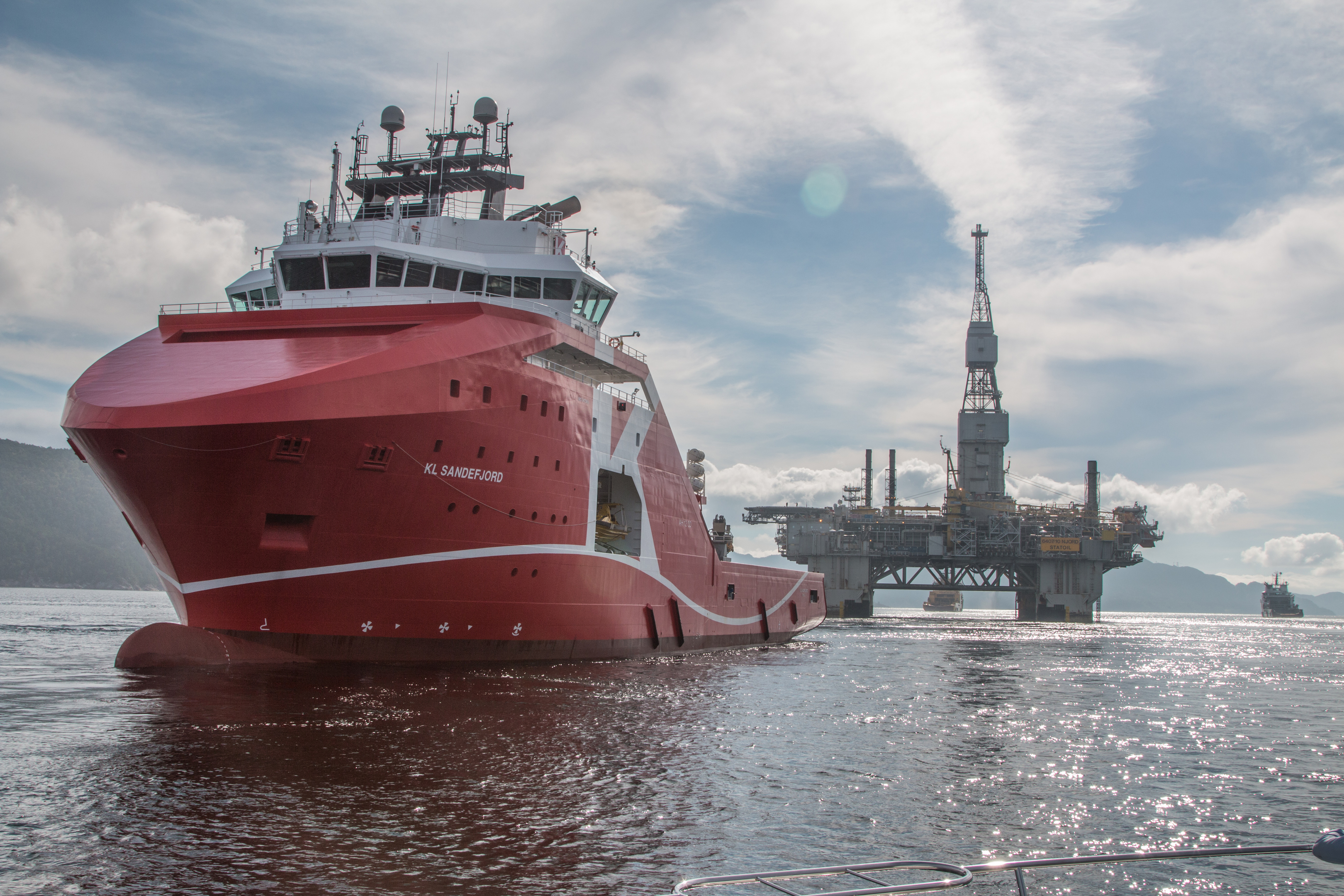 The Njord A platform being towed to a yard.