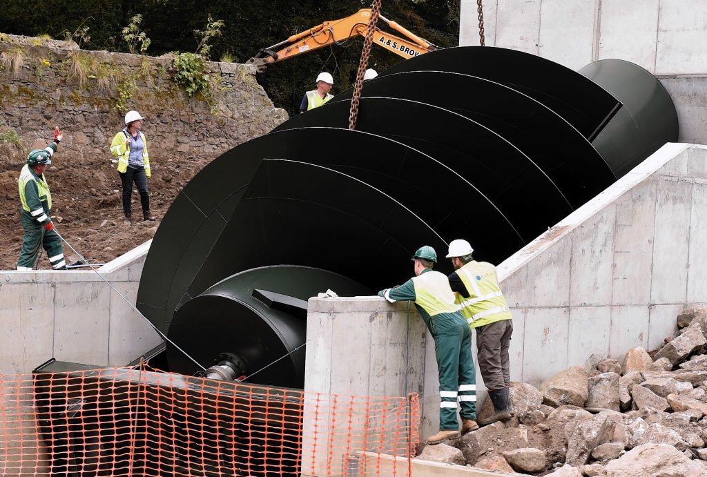 The new water turbine at Tillydrone gets put into place at Papermill Avenue, Aberdeen.