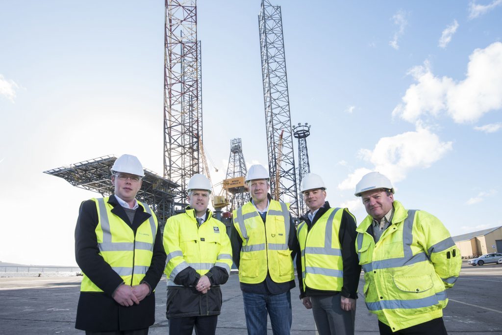 – James Gregg (Motive Offshore), Dundee Port manager David Webster, Alex Fyfe (Motive Fabrication), Dave Acton (Motive Offshore), Gary Mitchelson (Motive Fabrication)