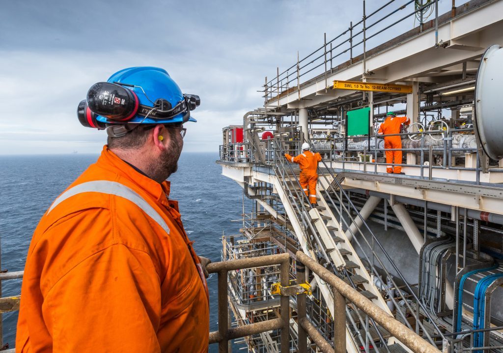 THE REPSOL SINOPEC CLYDE PLATFORM IN THE NORTH SEA.
IMAGES OF THE NEW MODULE RELATING TO THE FLYNDRE SUBSEA TIE BACK.