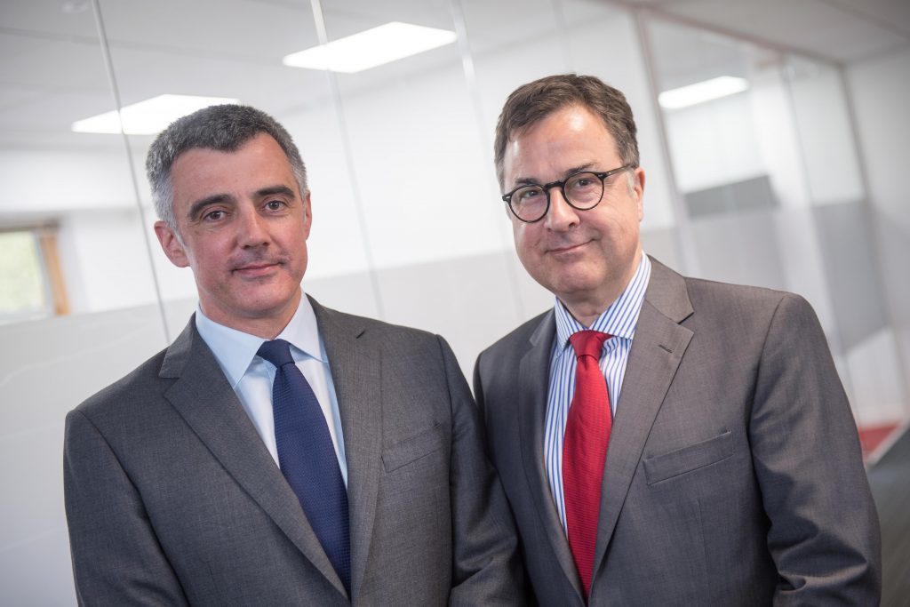 L-R: Lawrie Campbell, Regional General Manager Northern Seas and Medical Services Europe and Mike Braida, Regional Medical Director at International SOS.