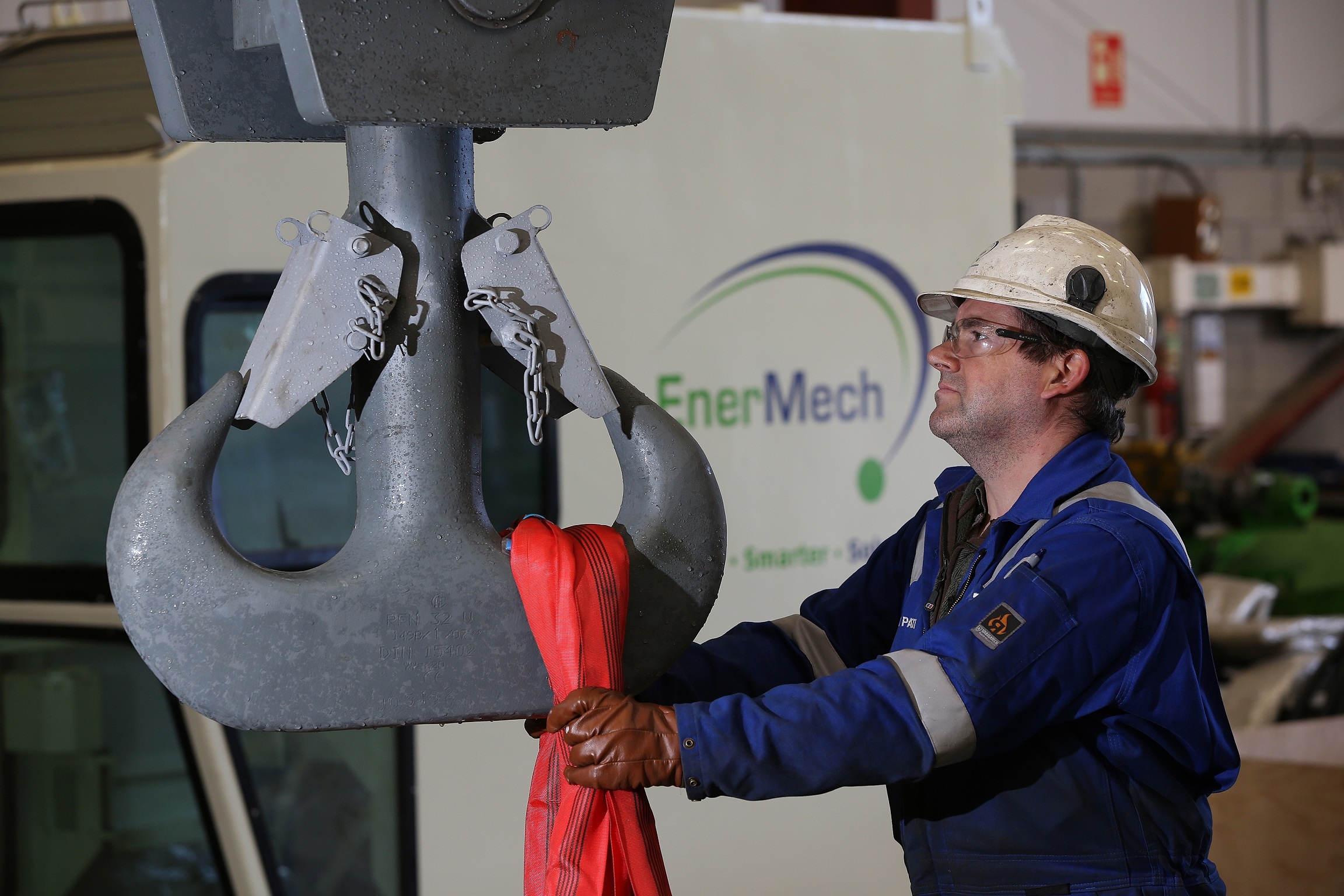 An EnerMech crane operative.