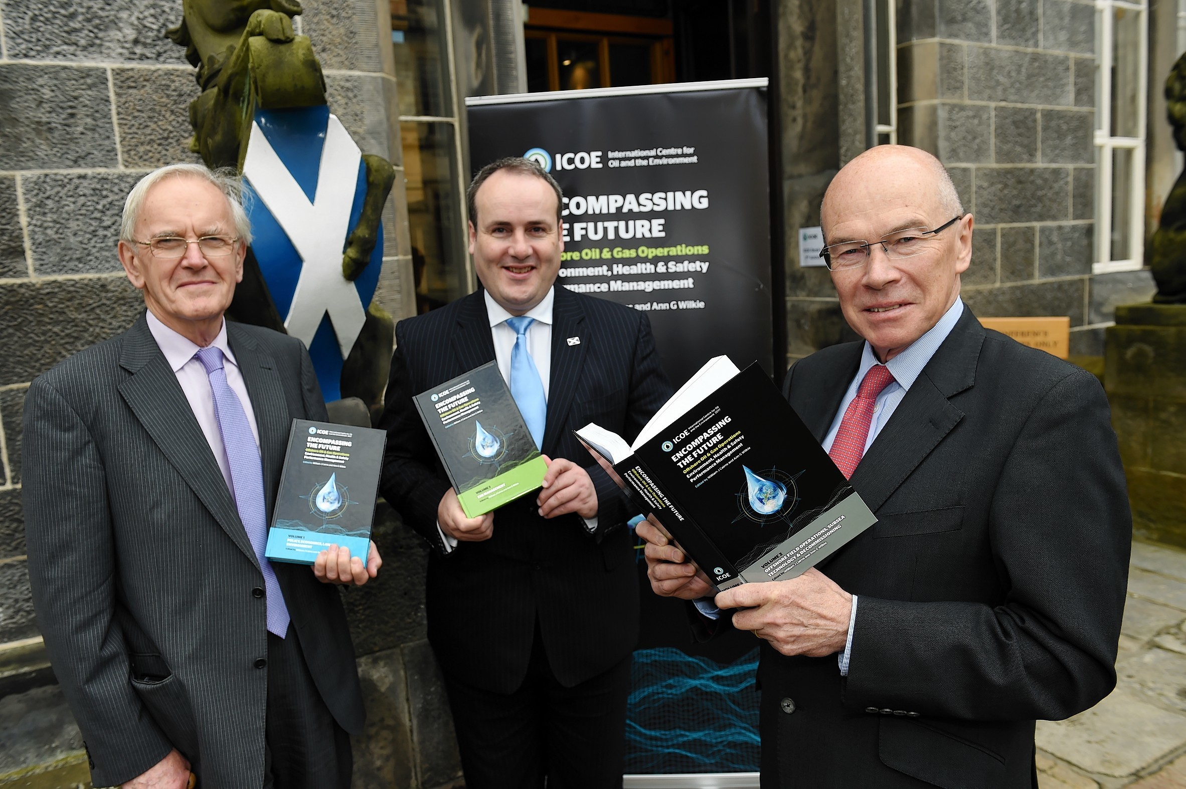 (ICOE) International Centre for Oil & Environment
Official launch of Encompassing the Future - Offshore Oil and Gas Operations  a new resource for the oil and gas industry, at Kings College Conference Centre, Aberdeen University.
Picture of (L-R) Lord Cullen, Paul Wheelhouse, Paul Warwick (chairman of ICOE).