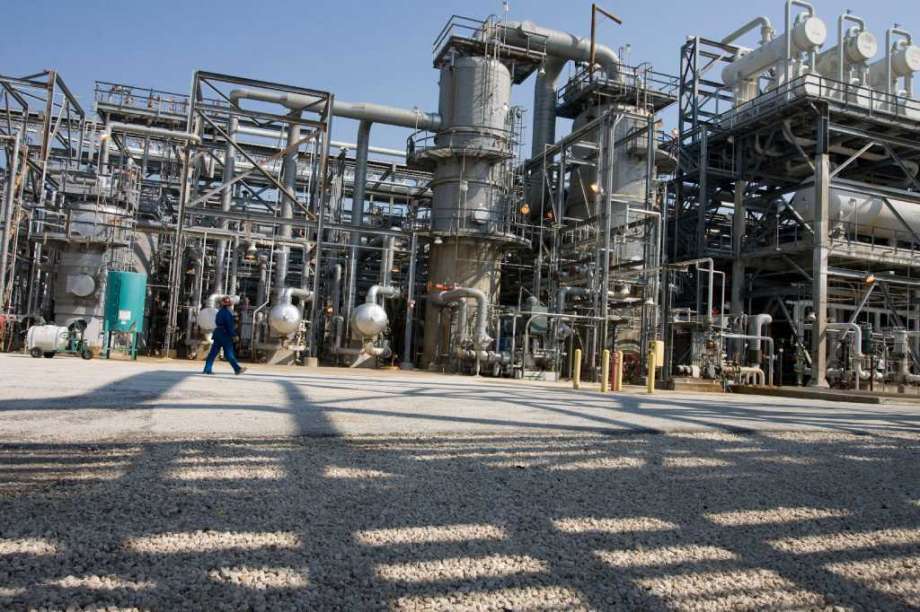 Shell halts operations at Deer Park refinery