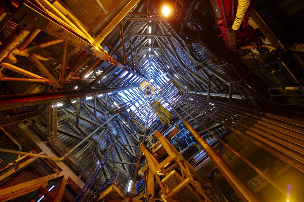 A drilling tower structure.