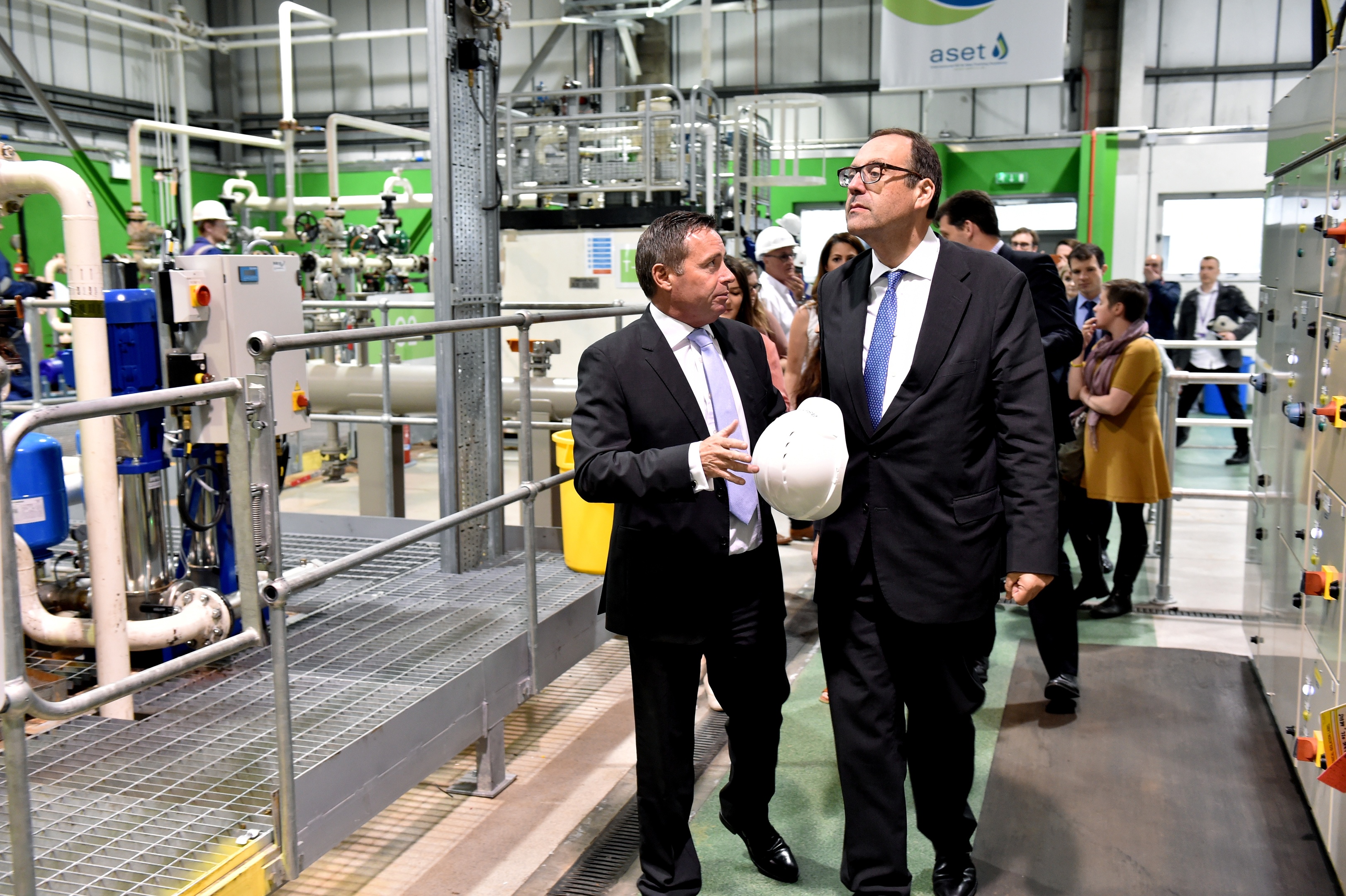 The UK energy minister Richard Harrington (right) visited the Aberdeen Skills and Enterprising Training (ASET) centre in Aberdeen. He is speaking with Chief Executive Atholl Menzies (left).
Picture by COLIN RENNIE  August 30, 2017.