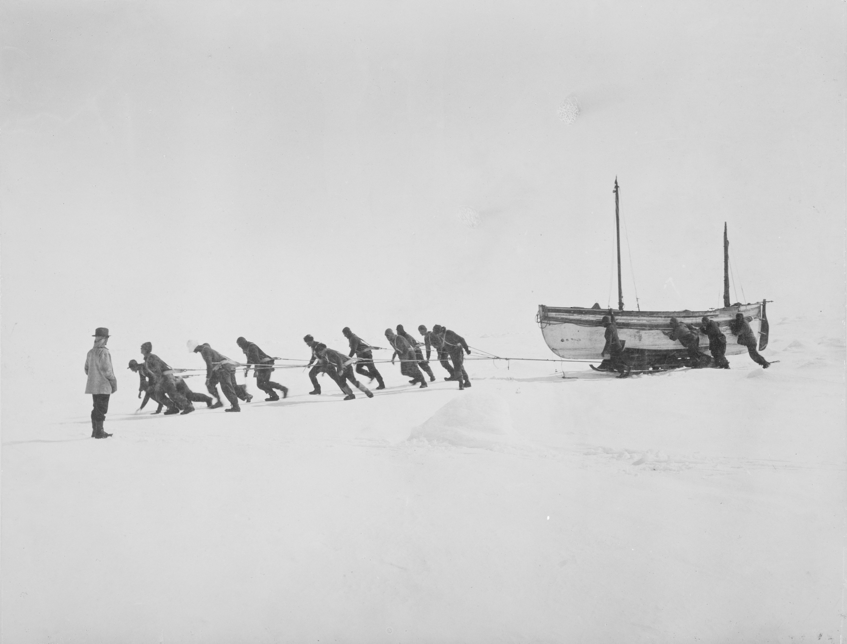 Frank Hurleys pictures of the Ernest Shackleton expedition 1914 to Antarctica.
These are images of the Enduring Eye exhibition at the National Library of Scotland.