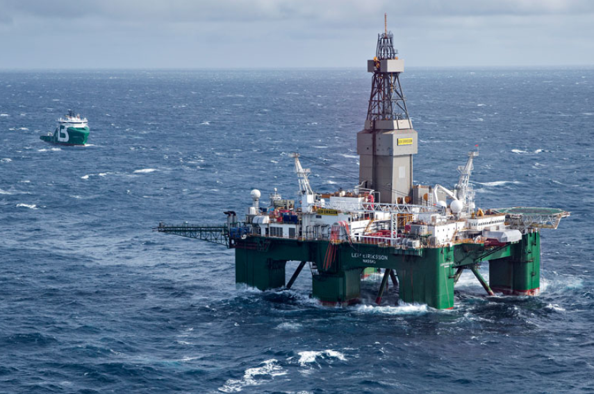 The semi-submersible drilling rig Leiv Eiriksson