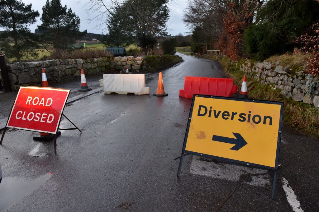 A number of residents have been evacuated from Netherley to Cookney road, Aberdeenshire, after a leak was detected at the Forties pipeline.
Picture of the Netherley junction with Cookney road.