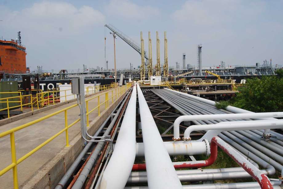 Kinder Morgan, which operates this terminal in Pasadena, says it is ready to move ahead with its 500-mile natural gas pipeline from West Texas to the Corpus Christi area.