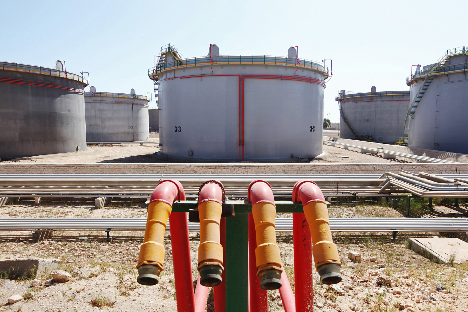 Pipes and fuel storage tanks