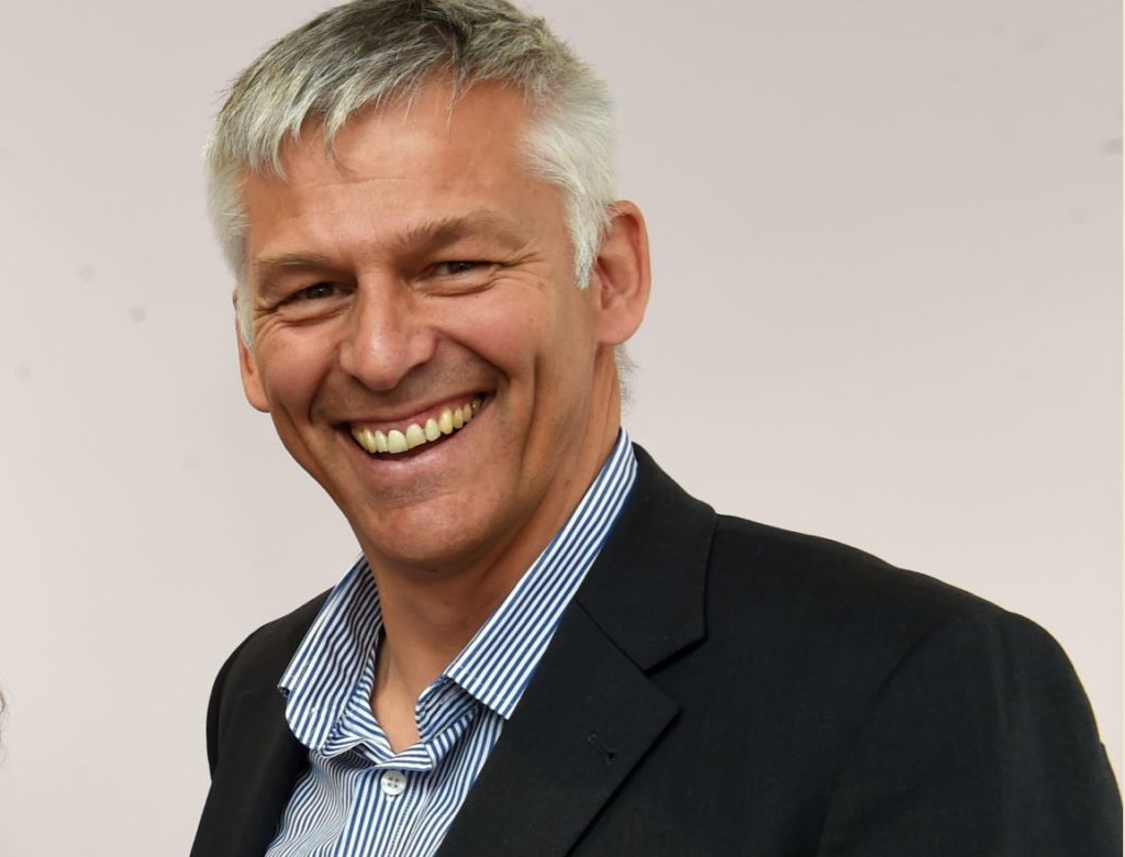 Tom leeson, Decom North Sea's interim chief executive. joins HydraWell as CCO