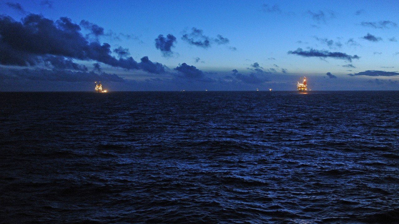 North Sea oil spill