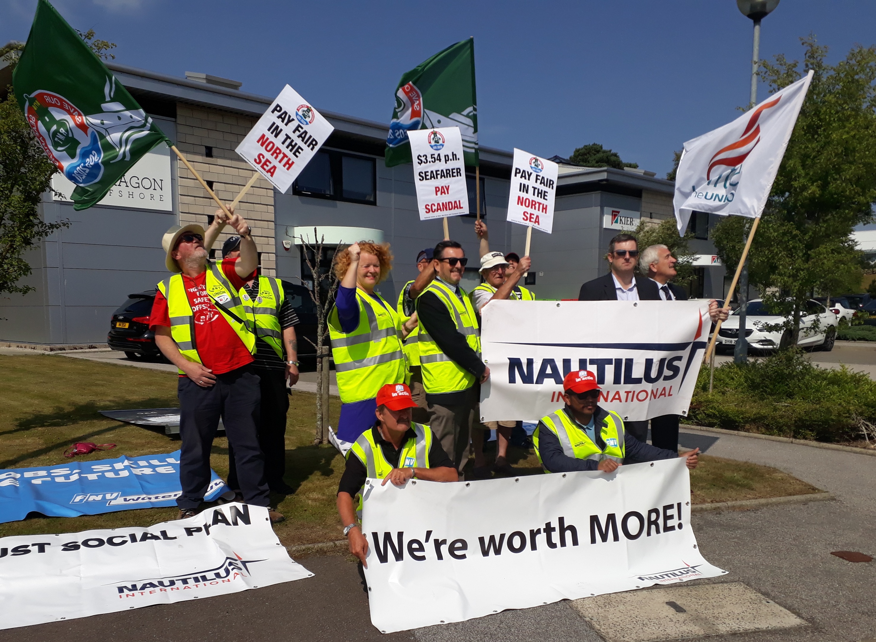 Borr Drilling protest by Nautilus, RMT and Unite unions.