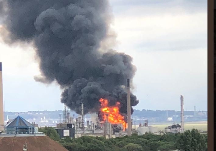 A fire has broken out at the Stanlow refinery - pic credit @thomodavie on Twitter