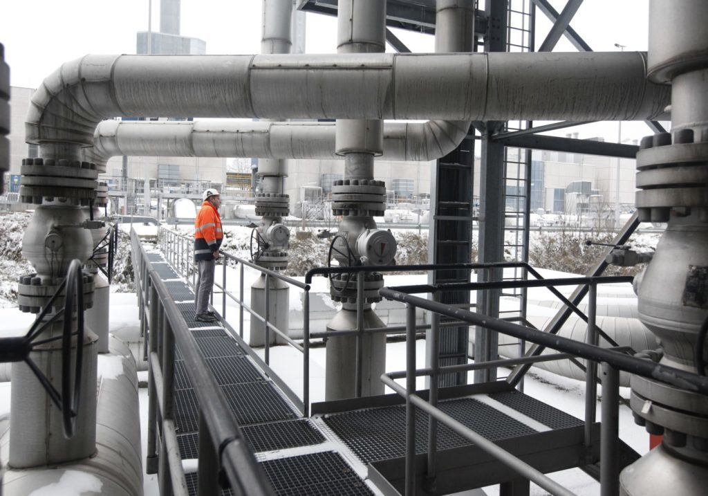 A worker looks at gas pipes and valves operating at the natural gas transit point operated by MEGAL, a joint venture by E.ON Ruhrgas and Gaz de France, from which Russian natural-gas exports from Ukraine are sent to western Europe, near the Czech border in Waidhaus, Germany, on Wednesday, Jan. 7, 2009. E.ON AG, Germany's largest utility, expects 2009 profit before writedowns to fall 10 percent below last year's level as the recession cuts demand for energy. The shares slumped to their lowest in almost five years. Photographer: THOMAS LANGER/BLOOMBERG NEWS