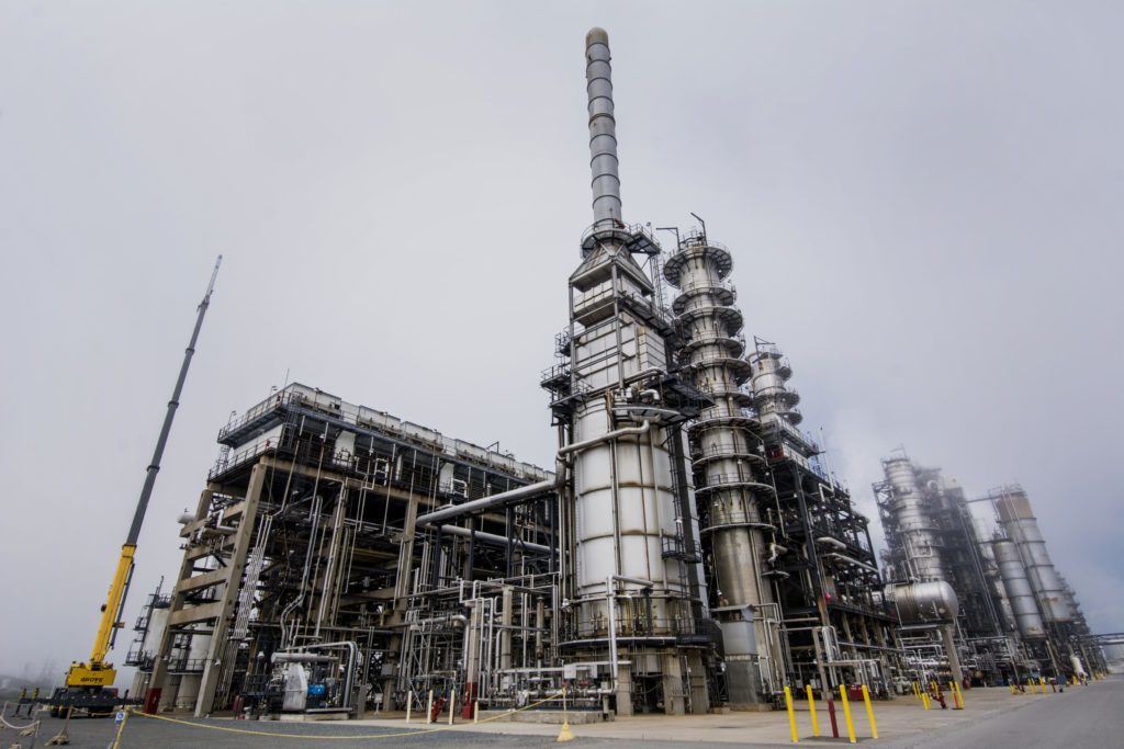 The Irving Oil Ltd. refinery stands in Saint John, New Brunswick, Canada, on Tuesday, Aug. 5, 2014.  Photographer: Aaron McKenzie Fraser/Bloomberg