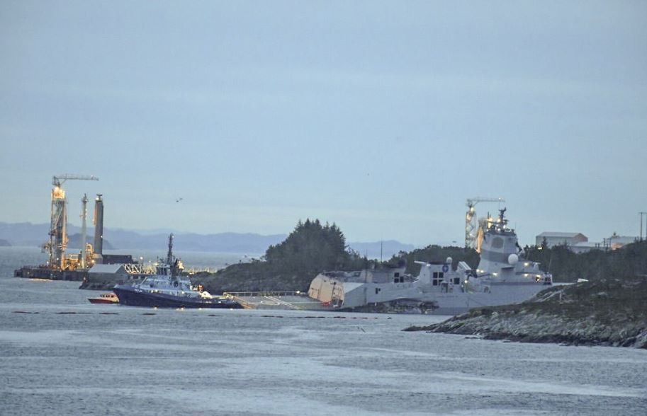 Tanker collision at Sture