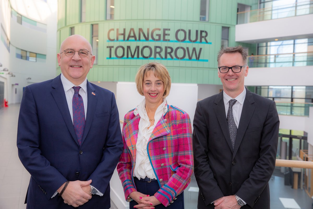 EIC CEO Stuart Broadley  (Left) Elizabeth Gammie, head of Aberdeen Business School and David Wilson, director of Oil, Gas and Energy at ONE.
