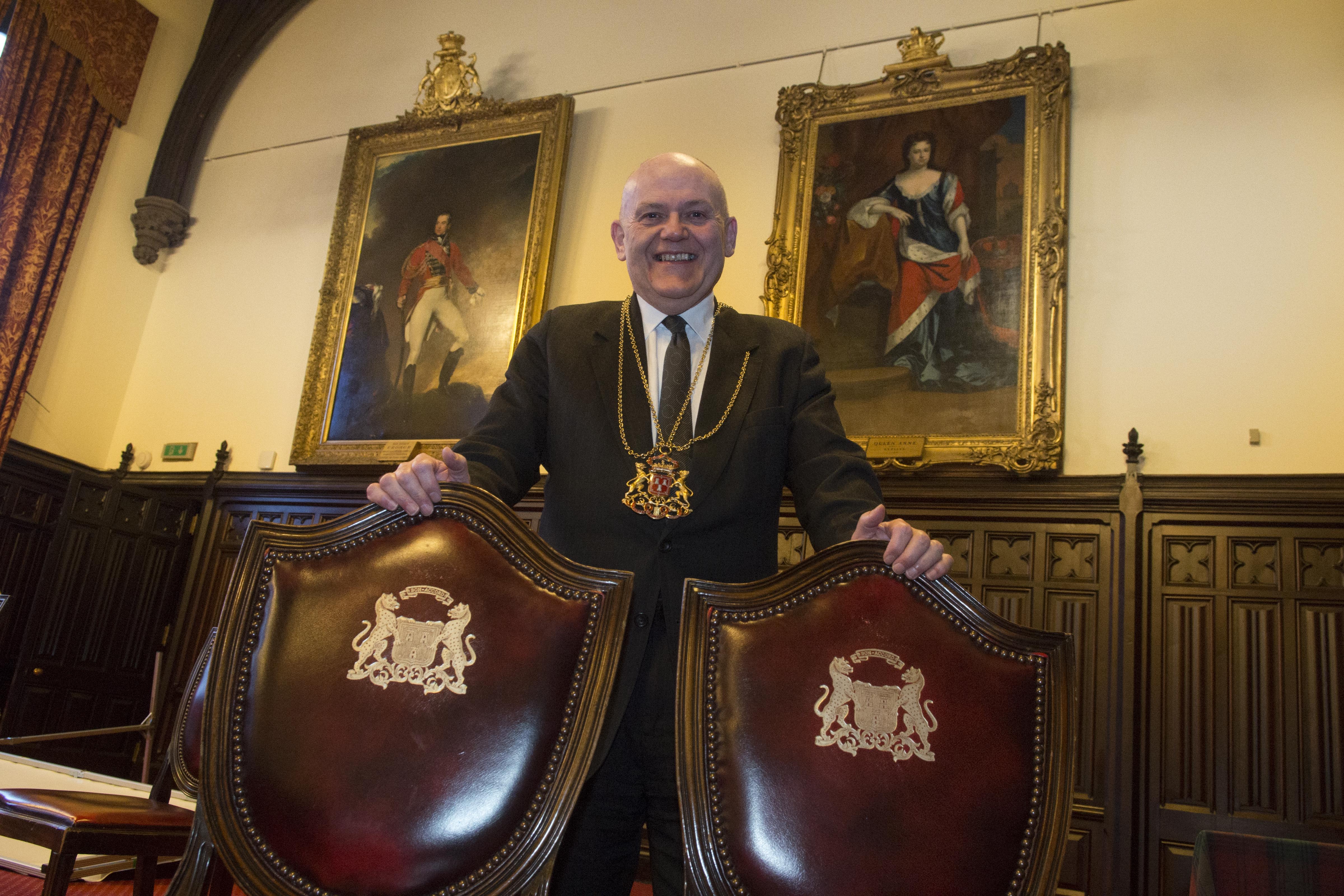 22/01/19 The Lord provost Barney Crockett next to the portrait of Queen Anne trhat hangs in the Aberdeeen Town House who is the subject of a new film in cinemas, The Favourite