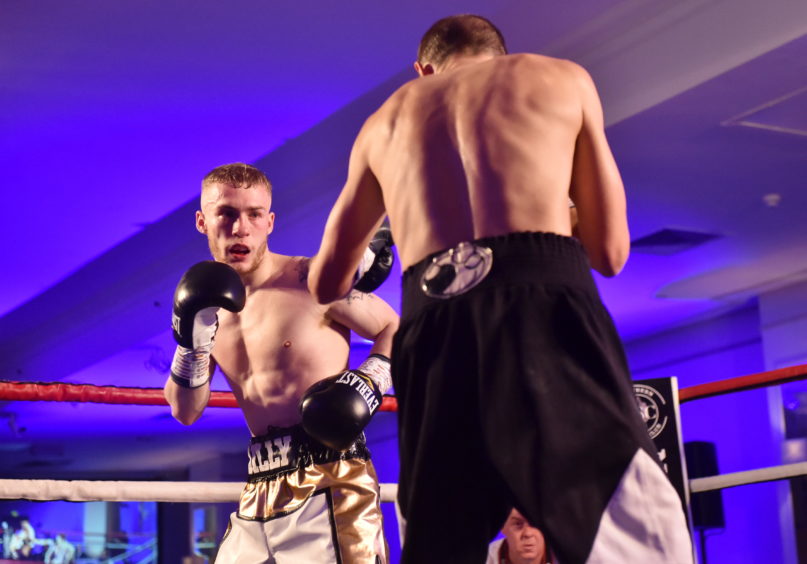 Commonwealth title fight, Doubletree by Hilton Hotel Aberdeen Treetops, 24th November 2018. Pictured is Billy Stuart (Gold Shorts) v Dmytro Kostenko. Picture by Scott Baxter 25/11/2018