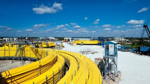 Aker will provide four steel tube umbilicals spanning more than 100 kilometers in total.
