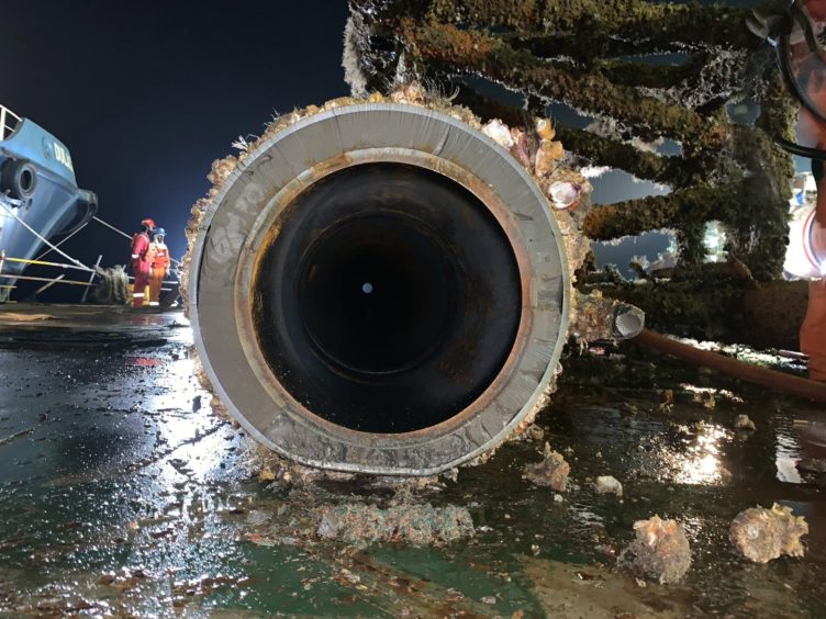 Jacket removal, Saudi Arabia.