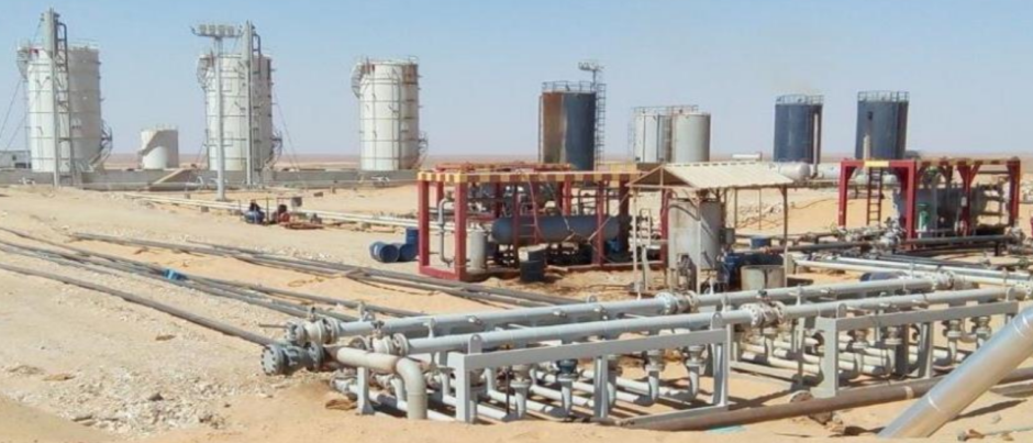 Pipes and industrial equipment in the desert