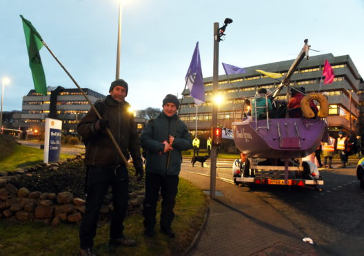 Extinction Rebellion Scotland blocking entrance to the headquarters of the oil giant Shell, Altens, Aberdeen.
Picture by Jim Irvine 16-1-20