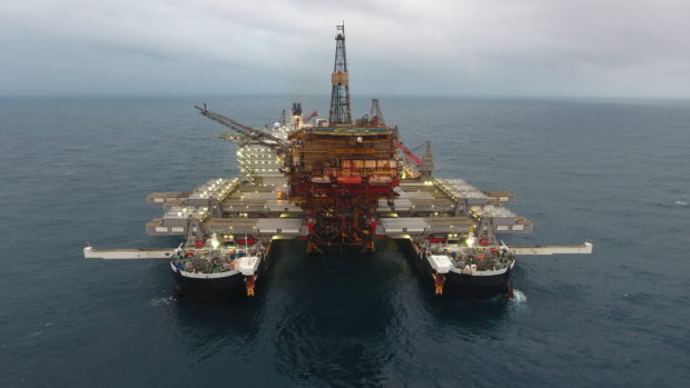 Pioneering Spirit removed the Brent Alpha topsides in a "fast lift" lasting only nine seconds.