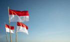 Bendera Indonesia berkibar tertiup angin