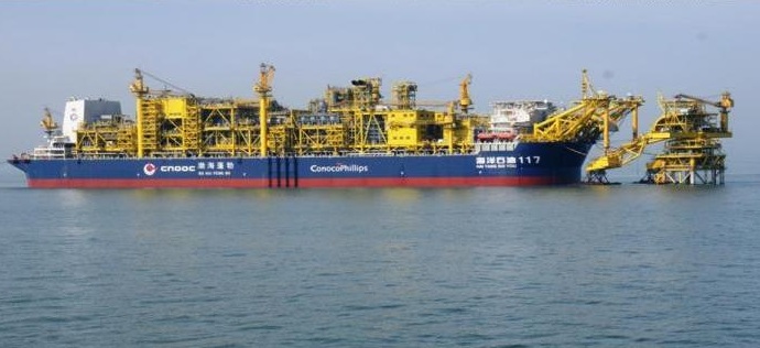 Oil carrier connects to offloading system