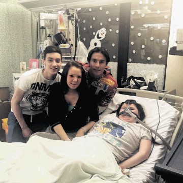 Elysha with professional motorcycle racer James Toseland (in red), sister Shannah Watt and Shannah’s boyfriend Scott Clark.