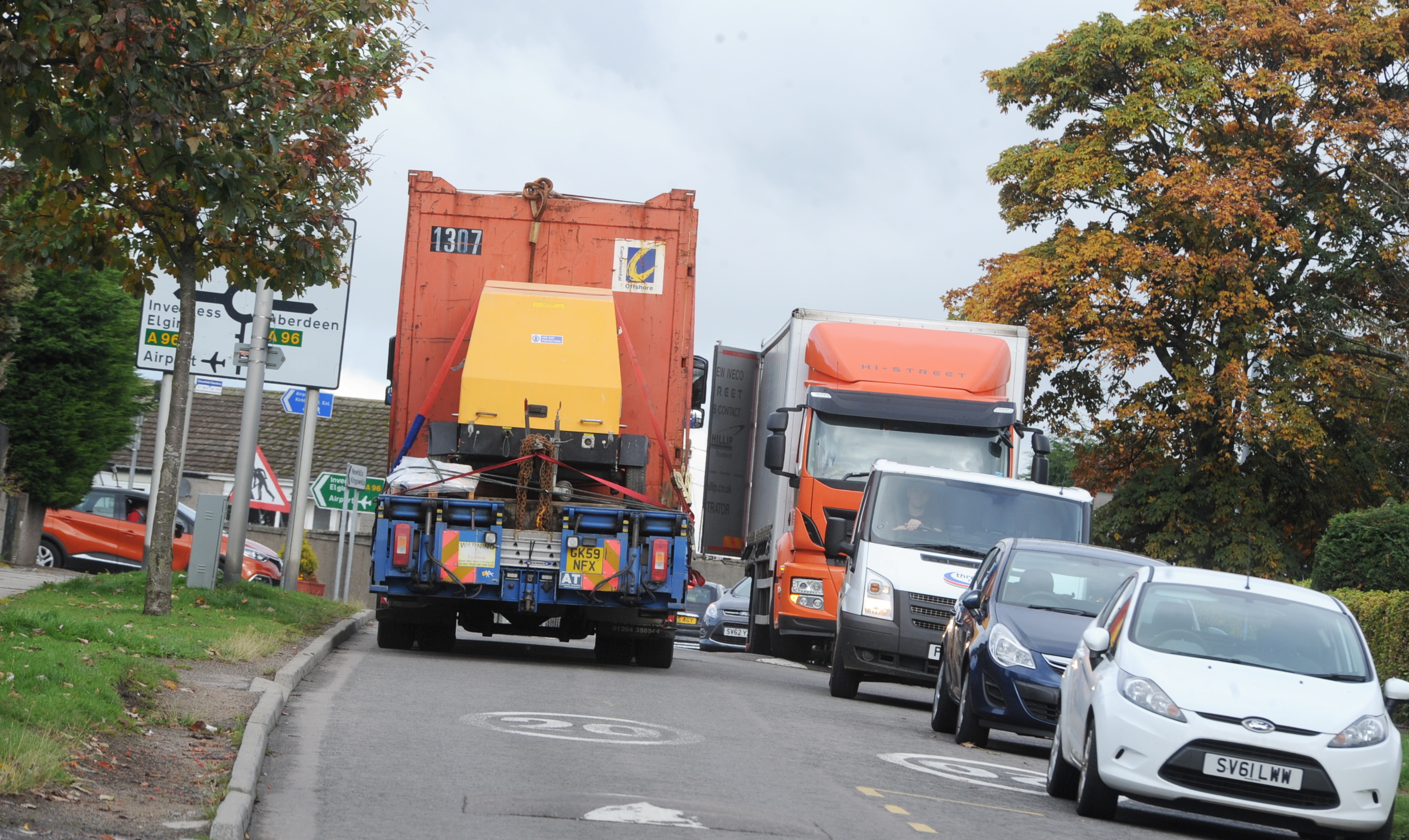 Residents are concerned about lorries on Sclattie Park.